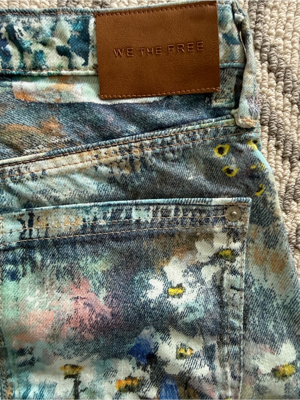 NWT🫟 We The Free Tennessee Low-Rise Illusions Jeans - Picture 12 of 14